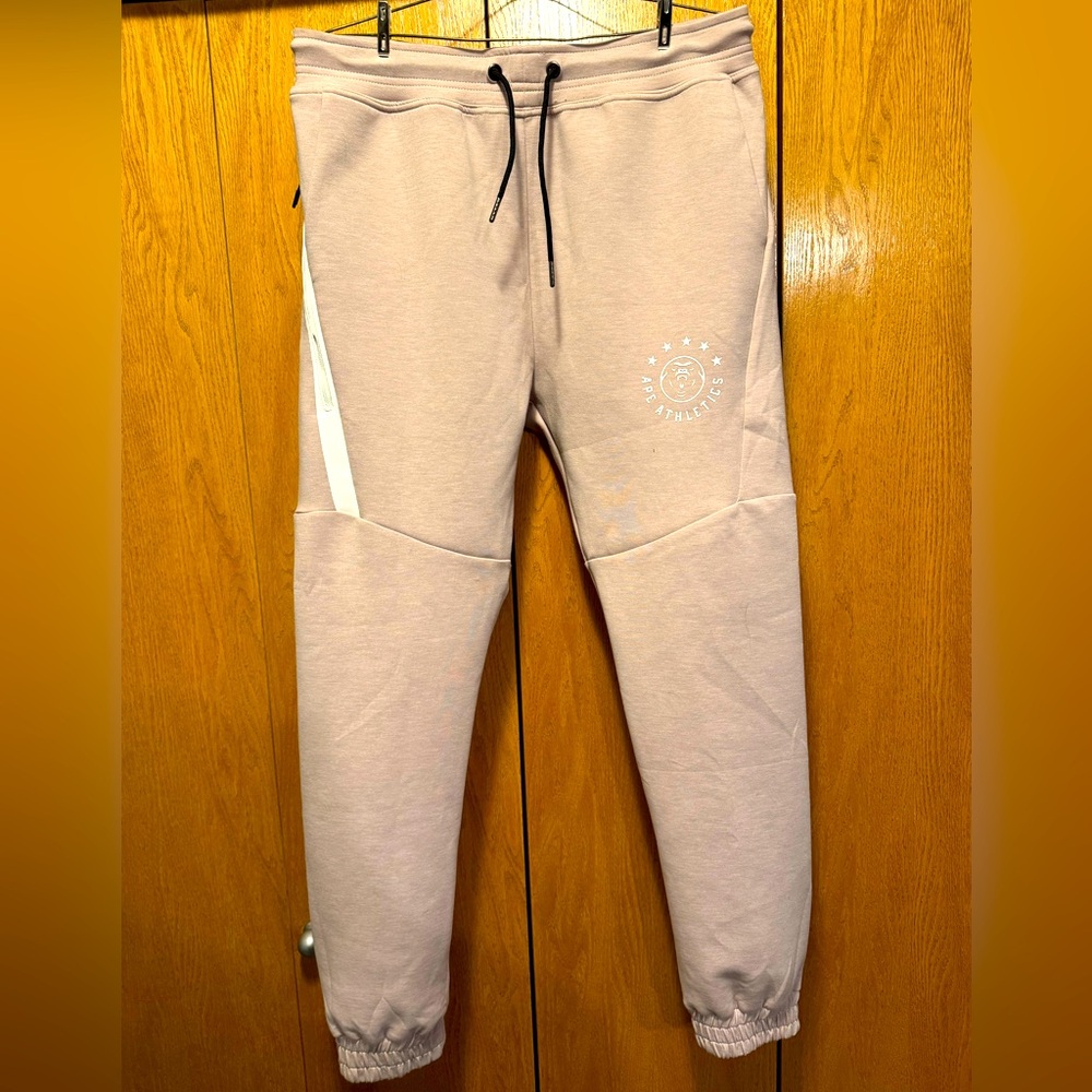 Ape Athletics Joggers XL . Performance style joggers